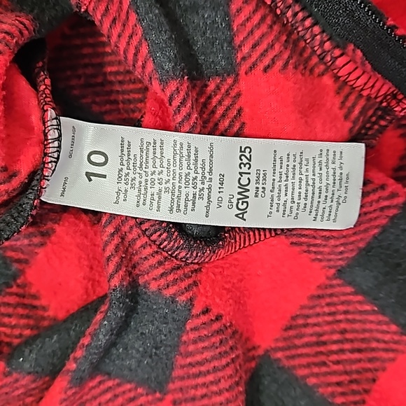 LN Carter's kids size 10 fleece buffalo check pajamas - Picture 4 of 4